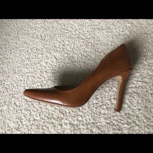 Brown pumps
